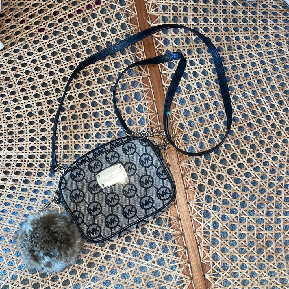Michael Kors small crossbody purse